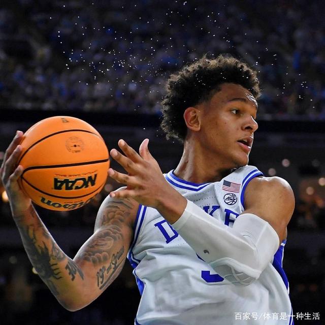 亚博官方网站-风云突变！奥兰多魔术清晨扳平良机；欧冠版图或变；震撼外界；细节决定成败(欧冠史上最大逆转)