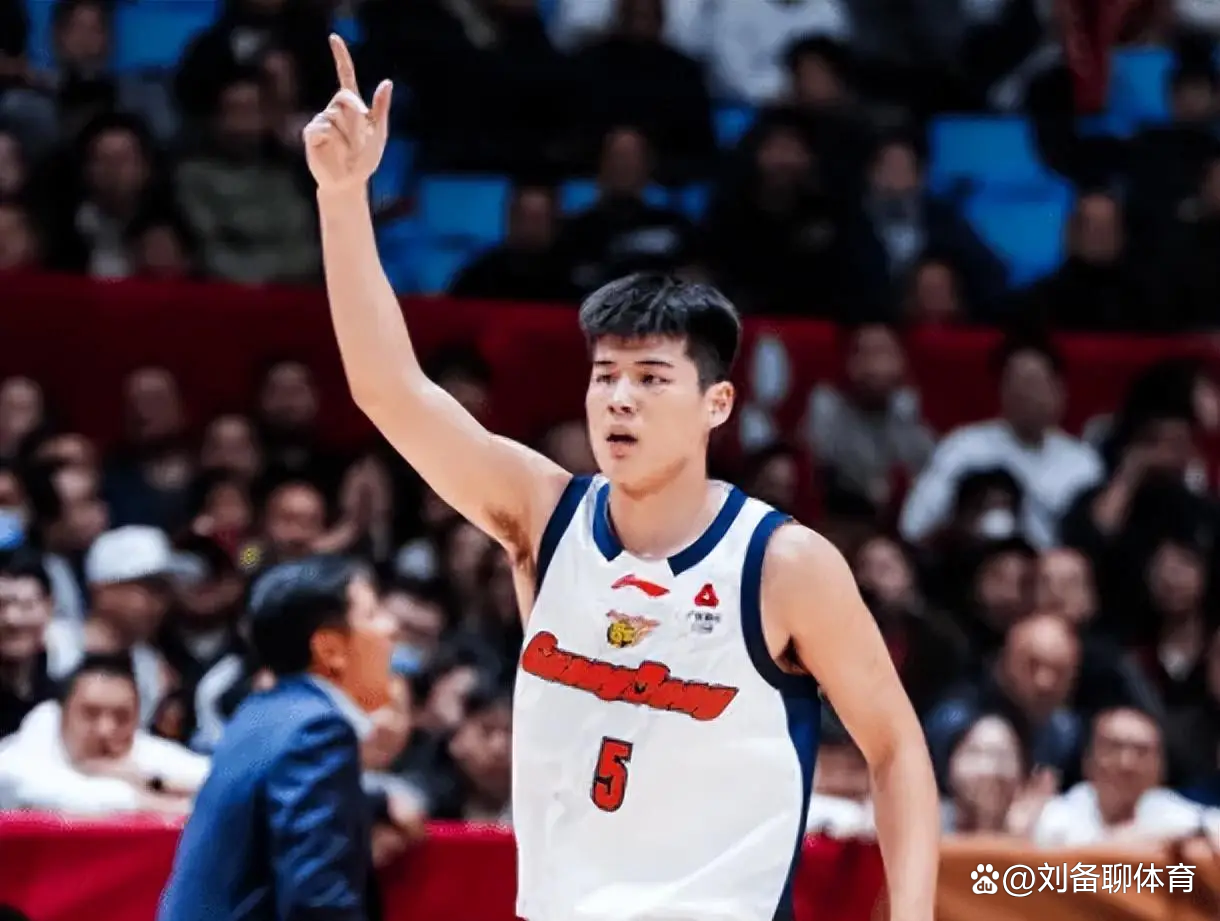 亚博网页版入口-清晨多伦多猛龙扳平良机——CBA常规赛节点到来，压力陡增，临场指挥获称赞的简单介绍